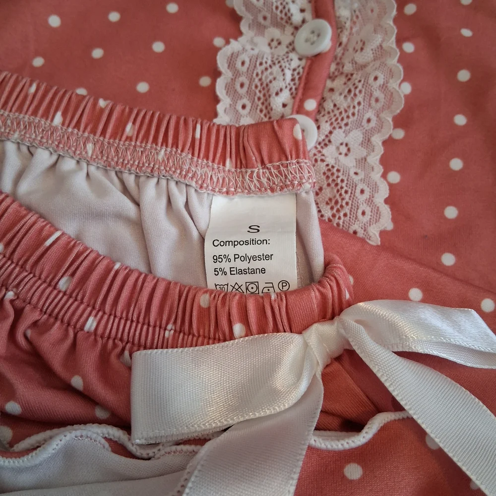 Charming Pink Polka Dot and Lace2 piece Lightweight Scalloped edge Sleepwear Set
